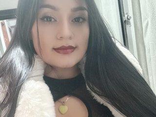 Webcam Snapshot for LhindaCarter