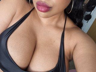 Webcam Snapshot for SiennaRose_UK