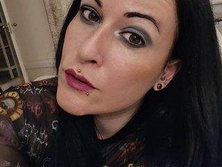 Webcam Snapshot for missgennyrock
