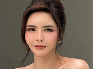 Webcam Snapshot for RoxineJaimy