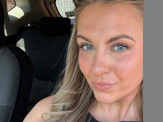 Webcam Snapshot for FlirtyRachelXOX