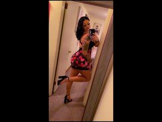 Webcam Snapshot for CurvyPeachXO
