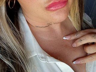 Webcam Snapshot for Evie_Love