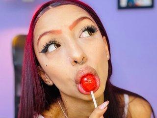 Webcam Snapshot for emmahearths