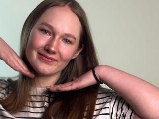 Webcam Snapshot for EllaGuszak