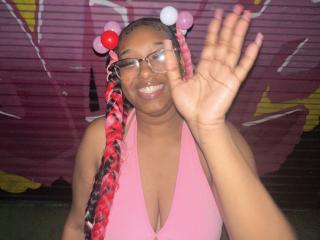 Webcam Snapshot for LoveeFluffyy