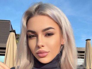 Webcam Snapshot for HornyB33