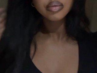 Webcam Snapshot for babybrownsknndoll23
