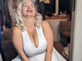 Webcam Snapshot for sexybigtittyblonde