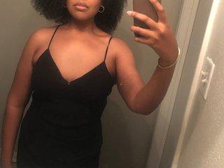 Webcam Snapshot for CurlyCutieSweetie