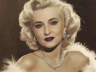 Webcam Snapshot for Blondie_The_Librarian