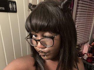 Webcam Snapshot for ebonyyprinc3ss