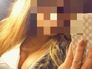 Webcam Snapshot for Louisexoxx