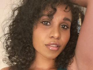 Webcam Snapshot for HornyLily4u