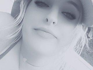Webcam Snapshot for KittyBooBooFuxx