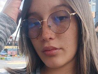 Webcam Snapshot for Crystalxx69