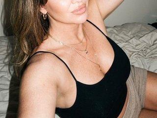Webcam Snapshot for LucyLouuuXX