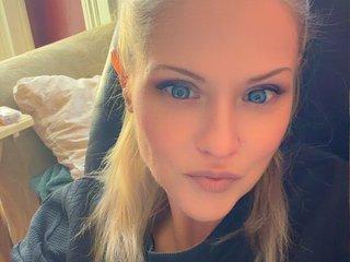 Webcam Snapshot for BabyGotBeck