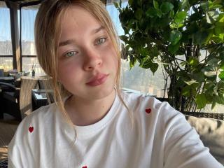 Webcam Snapshot for KendallHennig