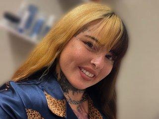 Webcam Snapshot for HoneyDripsOnYou