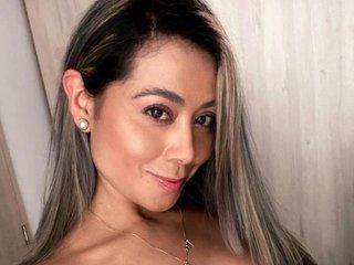 Webcam Snapshot for candy_queen81