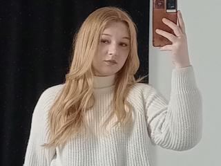 Webcam Snapshot for AutumnCoxwell