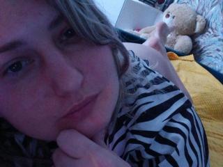 Webcam Snapshot for AnnabelleCaramel1