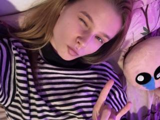 Webcam Snapshot for MaryDreams