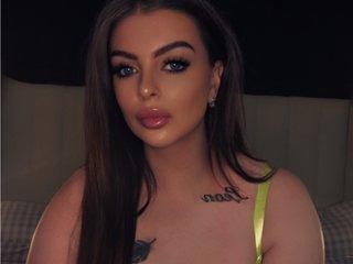 Webcam Snapshot for MaddisonLeighxo