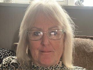 Webcam Snapshot for CurvyMatureRubyx