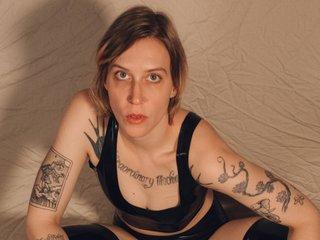 Webcam Snapshot for xoxoaliaquinn