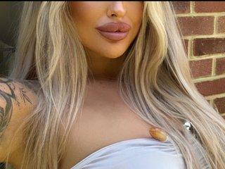 Webcam Snapshot for LolaChardonnayXX