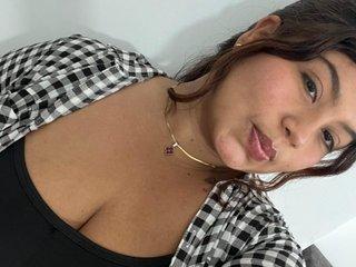 Webcam Snapshot for LunaAndLogan