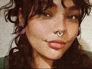 Webcam Snapshot for scarletthjhonsom