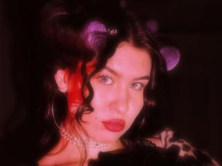 Webcam Snapshot for LarondaSuitt