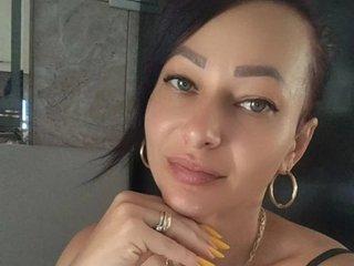 Webcam Snapshot for BustyLary69