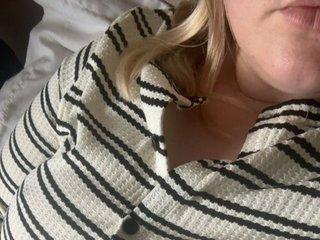 Webcam Snapshot for CurvyScarlettxxo