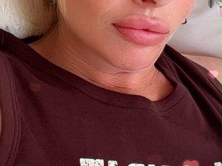 Webcam Snapshot for Curvy_Krissy