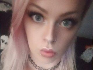 Webcam Snapshot for BrattyLittleDemonX