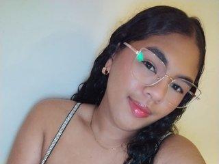 Webcam Snapshot for AshleyJeneer
