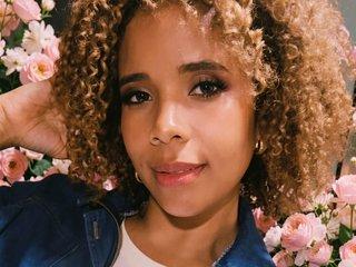 Webcam Snapshot for Mia_Curly