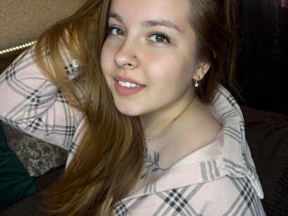 Webcam Snapshot for SweetXhoneyX