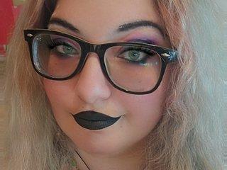 Webcam Snapshot for TwitchyStepMama