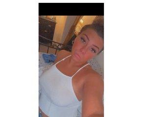 Webcam Snapshot for LusciousQuinn43